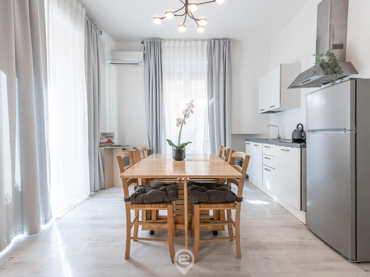 Garibaldi Central Apartment Cagliari Extérieur photo